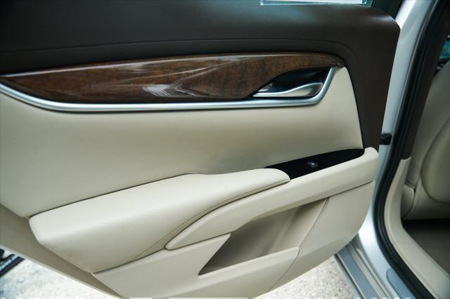 used 2013 Cadillac XTS car, priced at $11,995