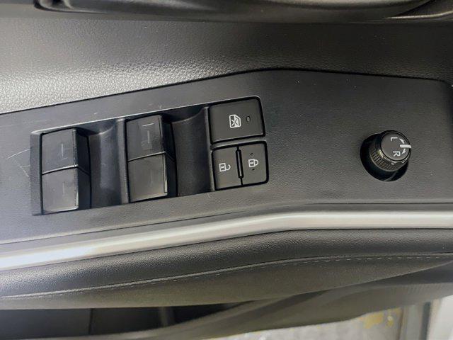 used 2023 Toyota Highlander car, priced at $29,997