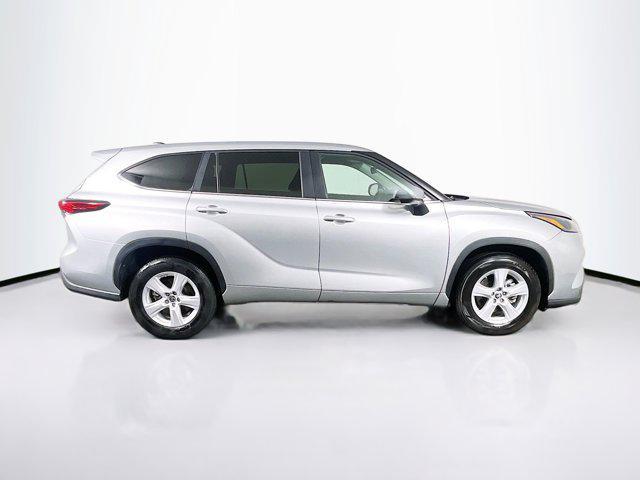 used 2023 Toyota Highlander car, priced at $29,997