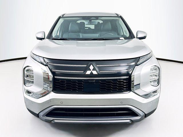 used 2025 Mitsubishi Outlander car, priced at $25,987
