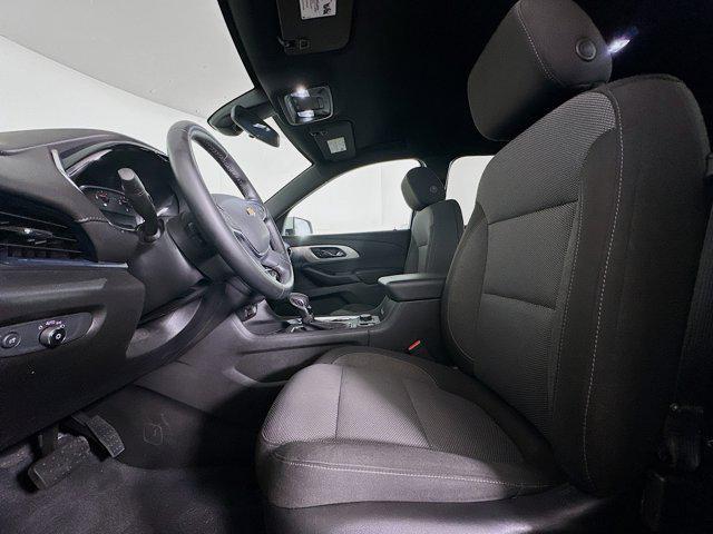 used 2023 Chevrolet Traverse car, priced at $27,497