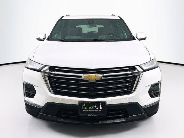 used 2023 Chevrolet Traverse car, priced at $27,497