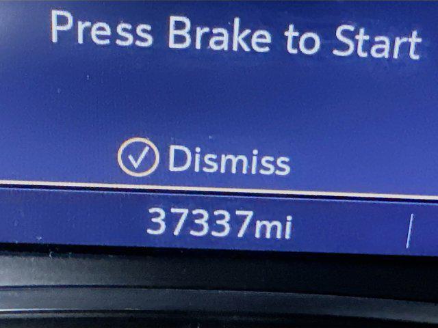 used 2023 Chevrolet Traverse car, priced at $27,497