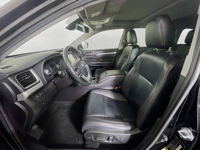 used 2019 Toyota Highlander car, priced at $24,999