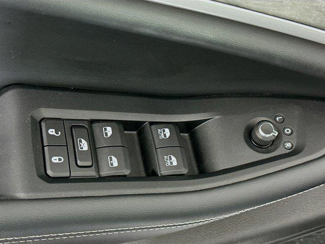 used 2023 Jeep Grand Cherokee car, priced at $28,487
