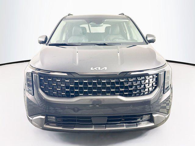 used 2025 Kia Carnival car, priced at $40,997