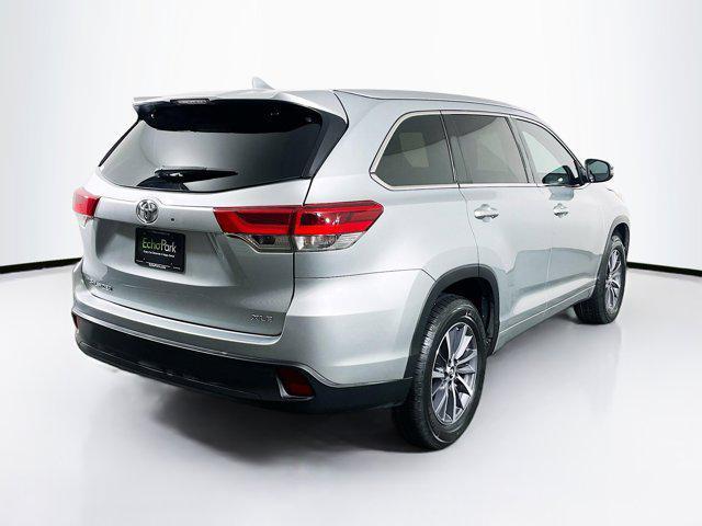 used 2018 Toyota Highlander car, priced at $23,999