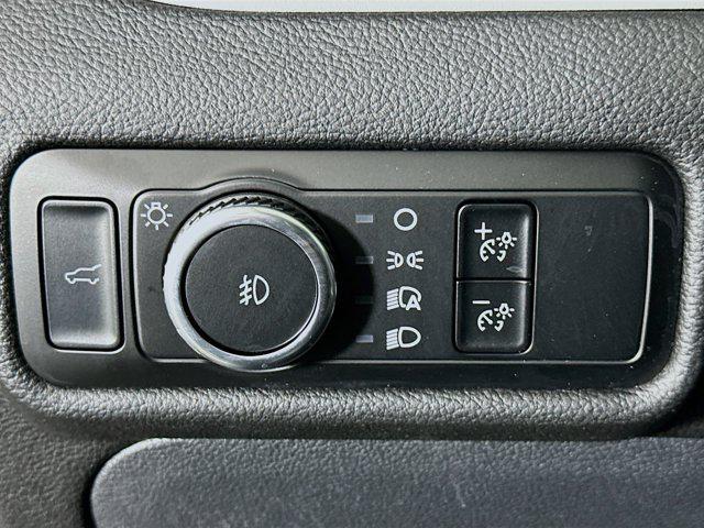 used 2024 Ford Explorer car, priced at $24,996