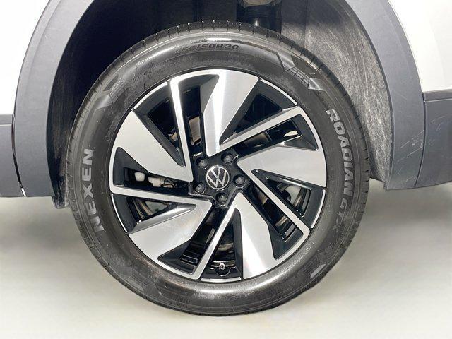 used 2024 Volkswagen Atlas car, priced at $30,797