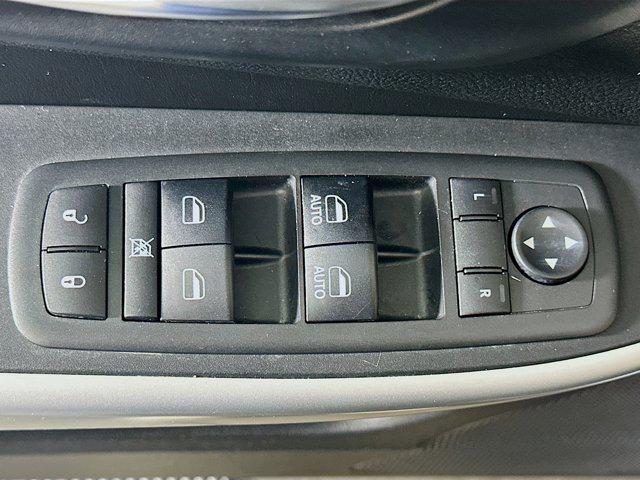 used 2018 Jeep Cherokee car, priced at $15,797