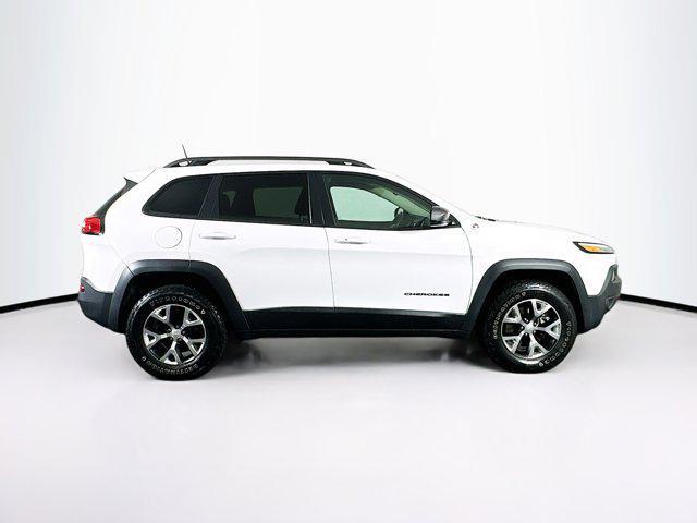 used 2018 Jeep Cherokee car, priced at $15,797
