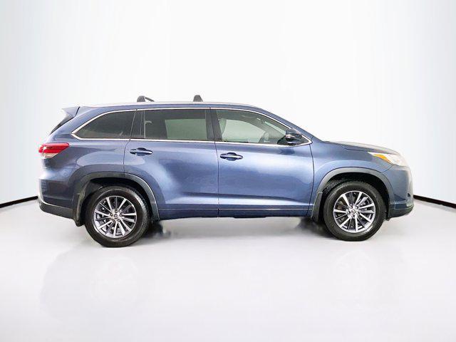 used 2018 Toyota Highlander car, priced at $17,999