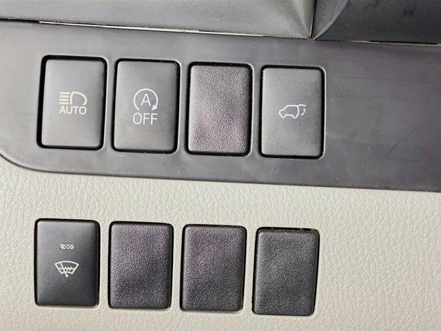 used 2018 Toyota Highlander car, priced at $17,999