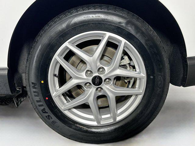 used 2024 Ford Edge car, priced at $20,997