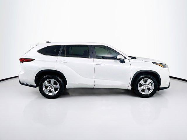 used 2023 Toyota Highlander car, priced at $30,197