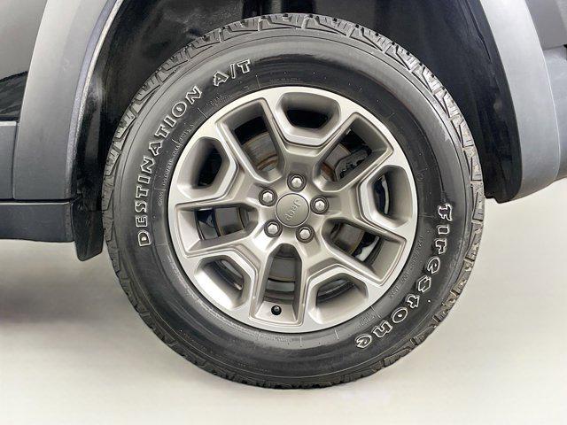 used 2022 Jeep Cherokee car, priced at $22,797
