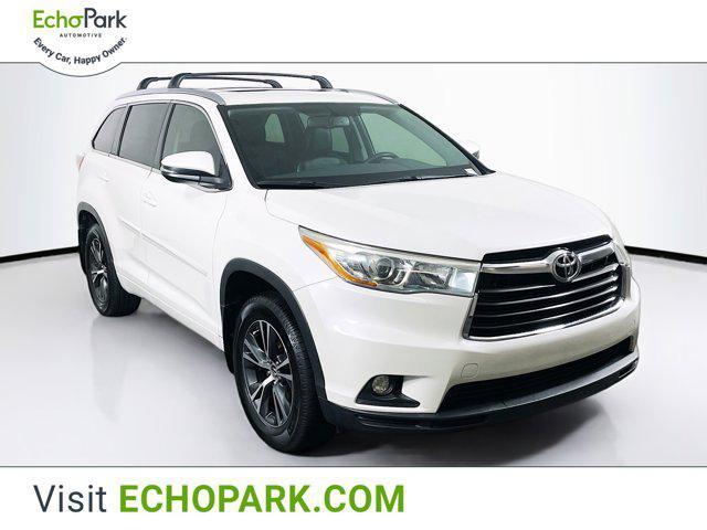 used 2016 Toyota Highlander car, priced at $17,699