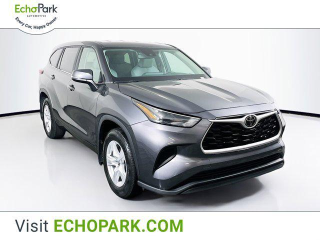 used 2023 Toyota Highlander car, priced at $29,797