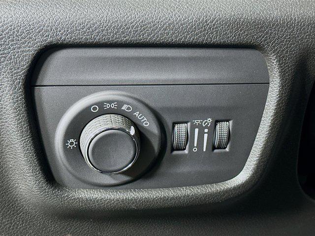 used 2023 Jeep Grand Cherokee car, priced at $25,987