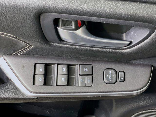 used 2015 Toyota Camry Hybrid car, priced at $13,999