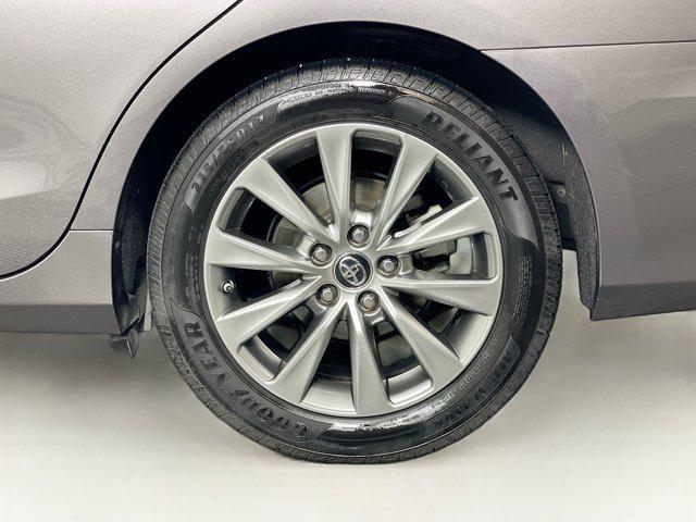 used 2015 Toyota Camry Hybrid car, priced at $13,999