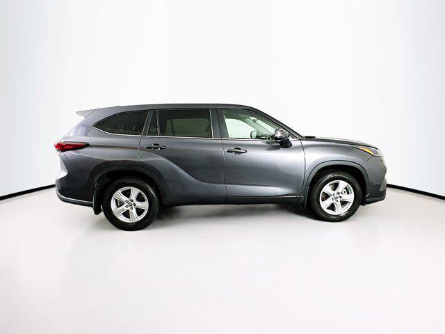 used 2023 Toyota Highlander car, priced at $35,497