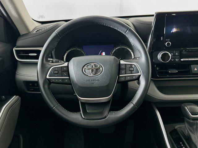 used 2023 Toyota Highlander car, priced at $35,497