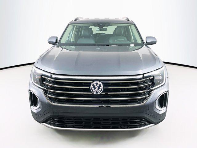 used 2024 Volkswagen Atlas car, priced at $32,789