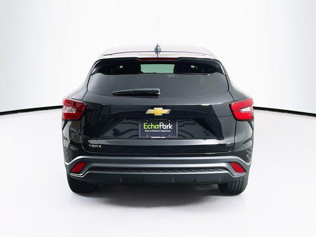 used 2024 Chevrolet Trax car, priced at $20,197