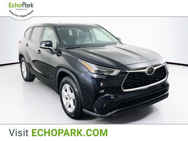 used 2024 Toyota Highlander car, priced at $37,889