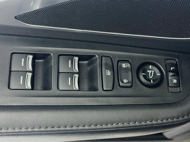 used 2022 Acura RDX car, priced at $27,987