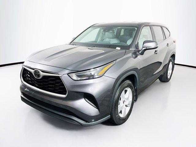 used 2023 Toyota Highlander car, priced at $30,697