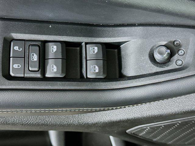 used 2024 Jeep Grand Cherokee car, priced at $29,487