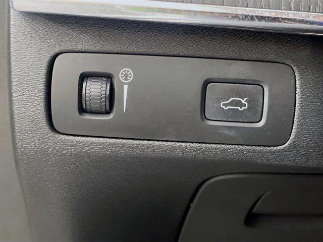 used 2020 Volvo XC90 car, priced at $26,297
