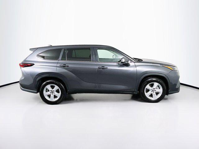 used 2024 Toyota Highlander car, priced at $37,689