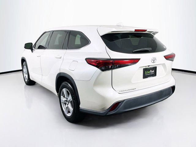 used 2020 Toyota Highlander car, priced at $28,299