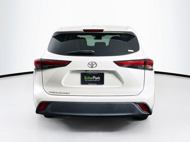 used 2020 Toyota Highlander car, priced at $28,299