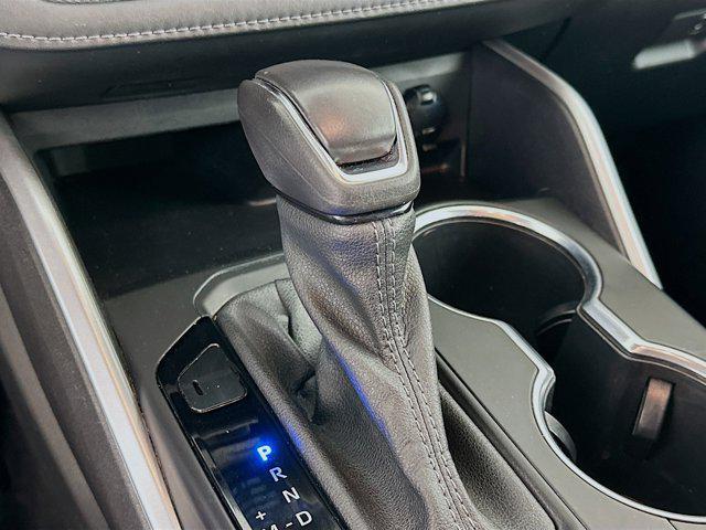 used 2022 Toyota Highlander car, priced at $31,297