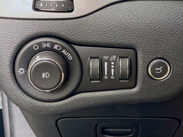 used 2020 Jeep Cherokee car, priced at $20,997