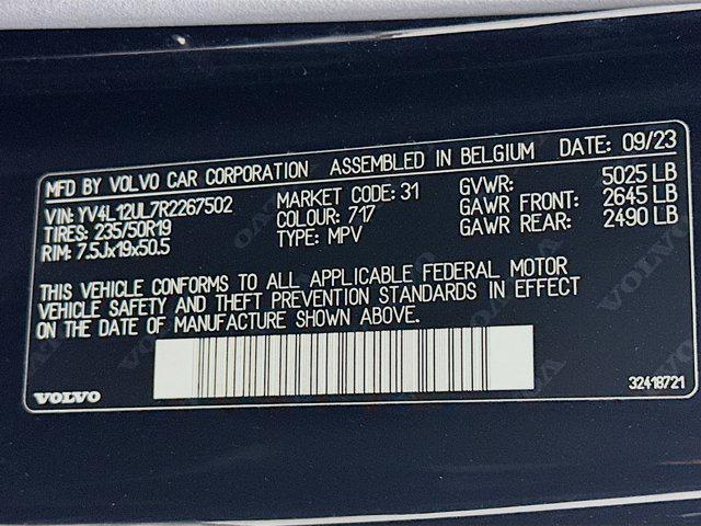 used 2024 Volvo XC40 car, priced at $27,697