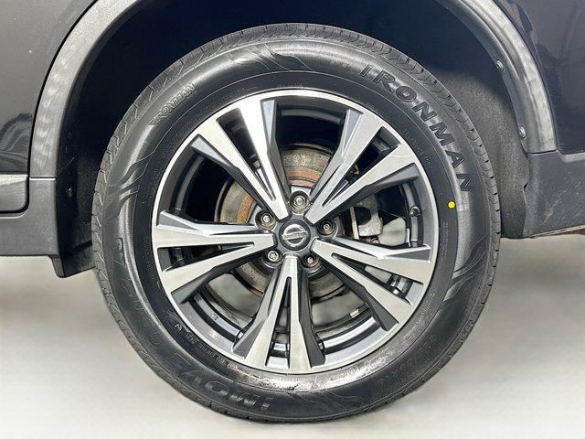 used 2017 Nissan Rogue car, priced at $13,496