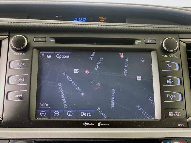 used 2014 Toyota Highlander car, priced at $18,699