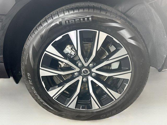 used 2025 Volvo XC60 car, priced at $34,487
