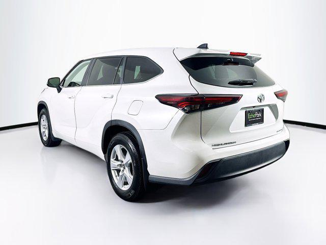 used 2024 Toyota Highlander car, priced at $32,397