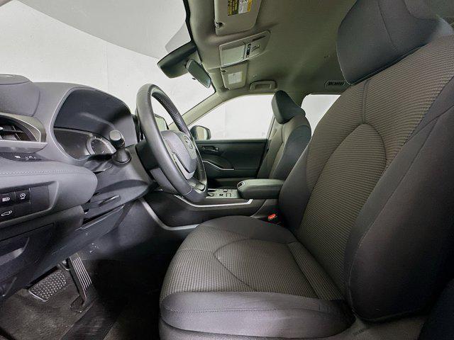 used 2024 Toyota Highlander car, priced at $32,397