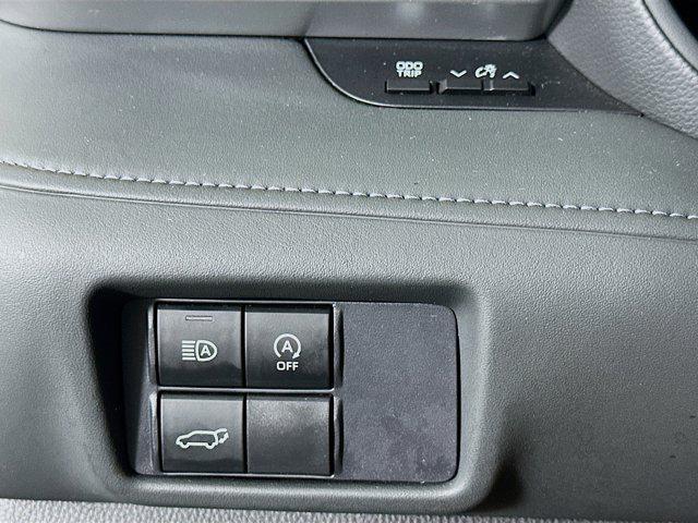 used 2024 Toyota Highlander car, priced at $32,397
