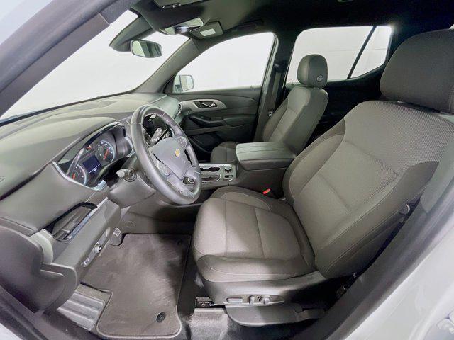 used 2023 Chevrolet Traverse car, priced at $25,189