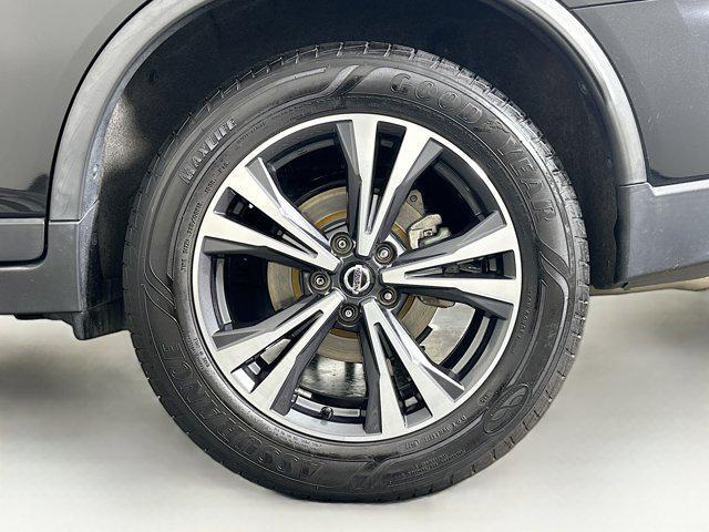 used 2019 Nissan Rogue car, priced at $15,797