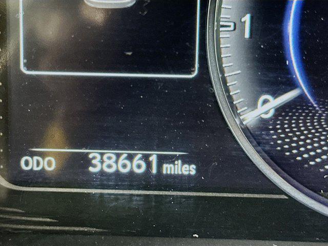 used 2022 Lexus ES 350 car, priced at $32,996