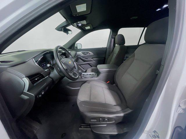 used 2023 Chevrolet Traverse car, priced at $25,887